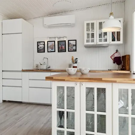 Thorlak - 860m From The Sea By Interhome *